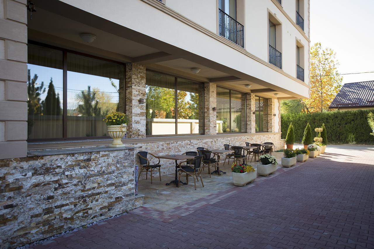 Hotel Aviator Boutique Otopeni Ngoại thất bức ảnh