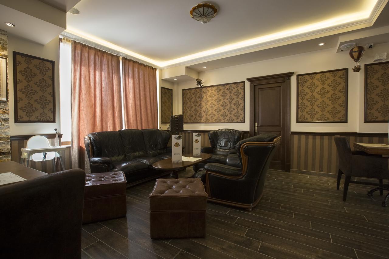 Hotel Aviator Boutique Otopeni Ngoại thất bức ảnh
