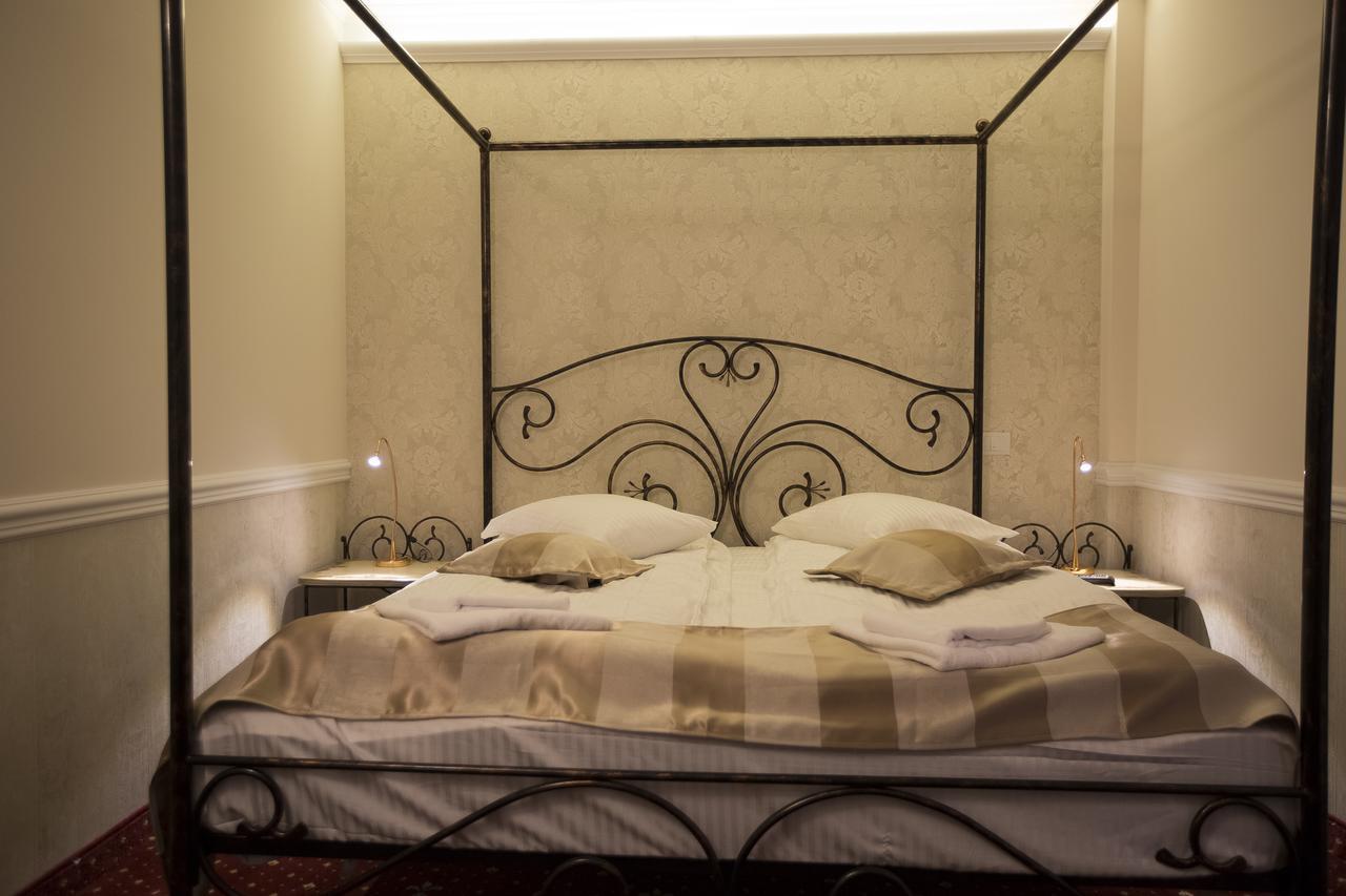 Hotel Aviator Boutique Otopeni Ngoại thất bức ảnh
