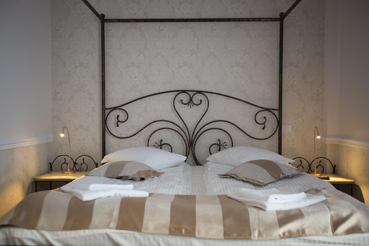 Hotel Aviator Boutique Otopeni Ngoại thất bức ảnh