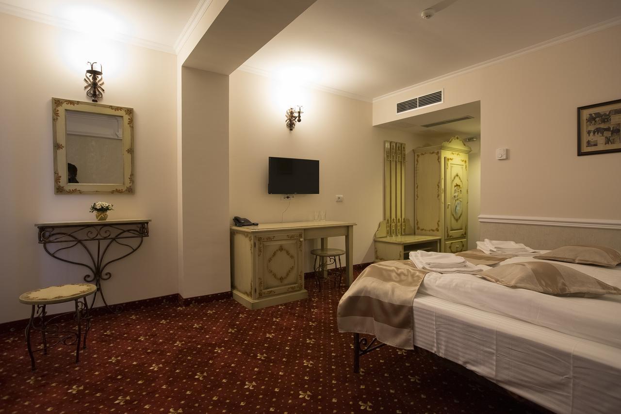 Hotel Aviator Boutique Otopeni Ngoại thất bức ảnh
