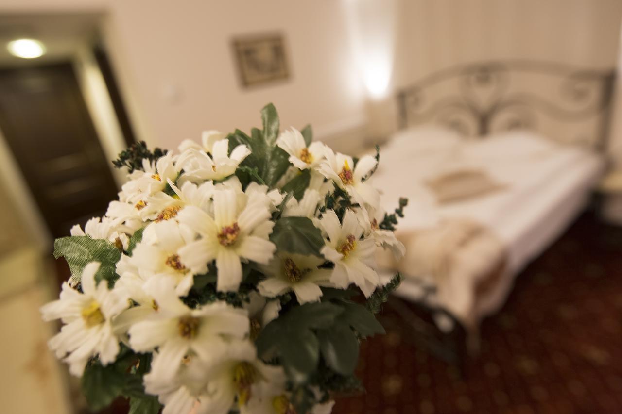 Hotel Aviator Boutique Otopeni Ngoại thất bức ảnh