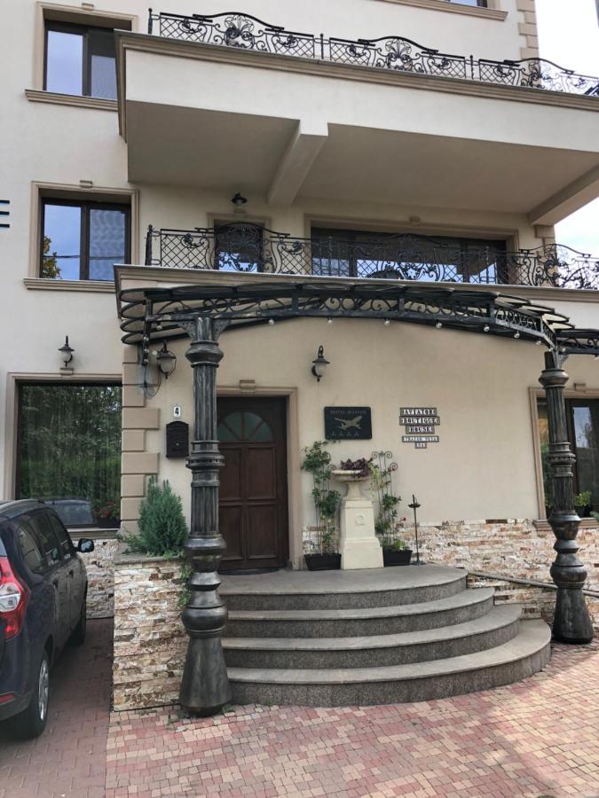 Hotel Aviator Boutique Otopeni Ngoại thất bức ảnh