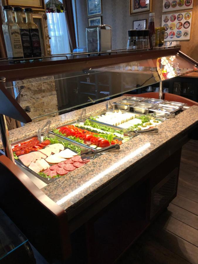 Hotel Aviator Boutique Otopeni Ngoại thất bức ảnh